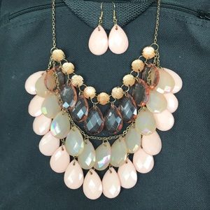 Necklace and earring set